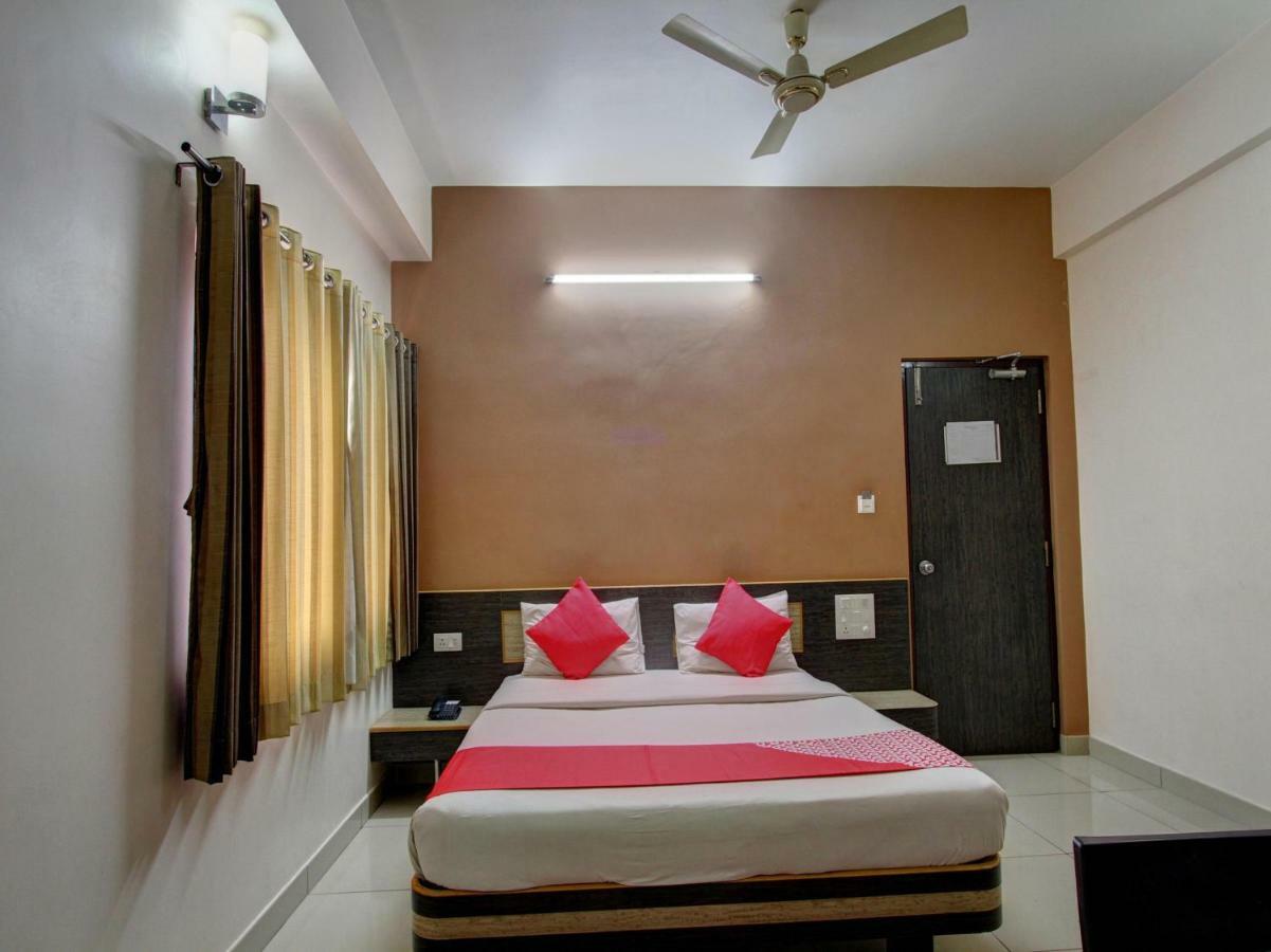 Oyo 19957 Annapoorna Castle Hotel Kadur ภายนอก รูปภาพ