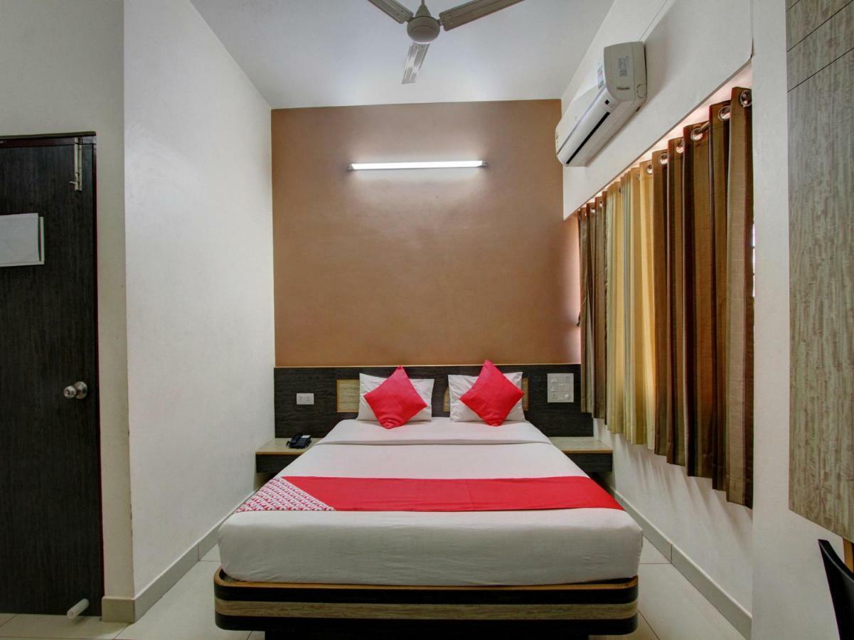 Oyo 19957 Annapoorna Castle Hotel Kadur ภายนอก รูปภาพ