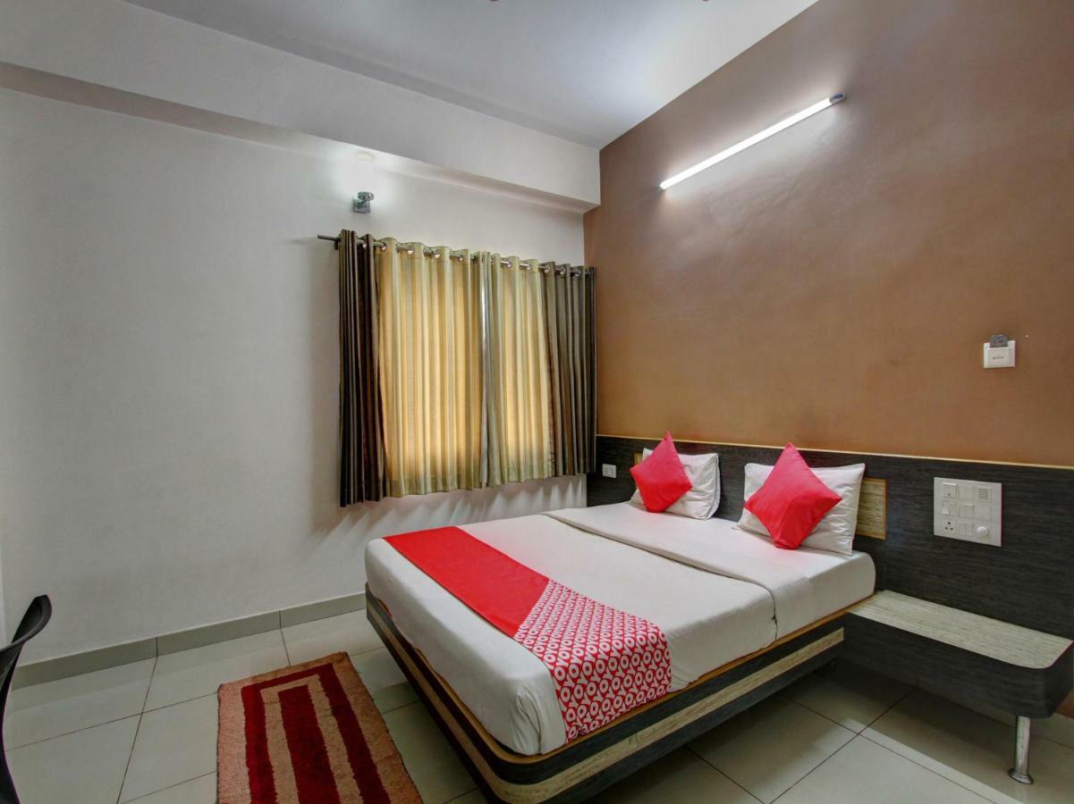 Oyo 19957 Annapoorna Castle Hotel Kadur ภายนอก รูปภาพ