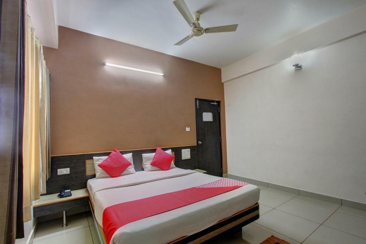 Oyo 19957 Annapoorna Castle Hotel Kadur ภายนอก รูปภาพ
